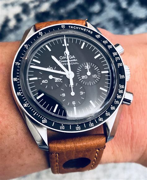 omega speedmaster pro moonwatch|omega speedmaster moonwatch price.